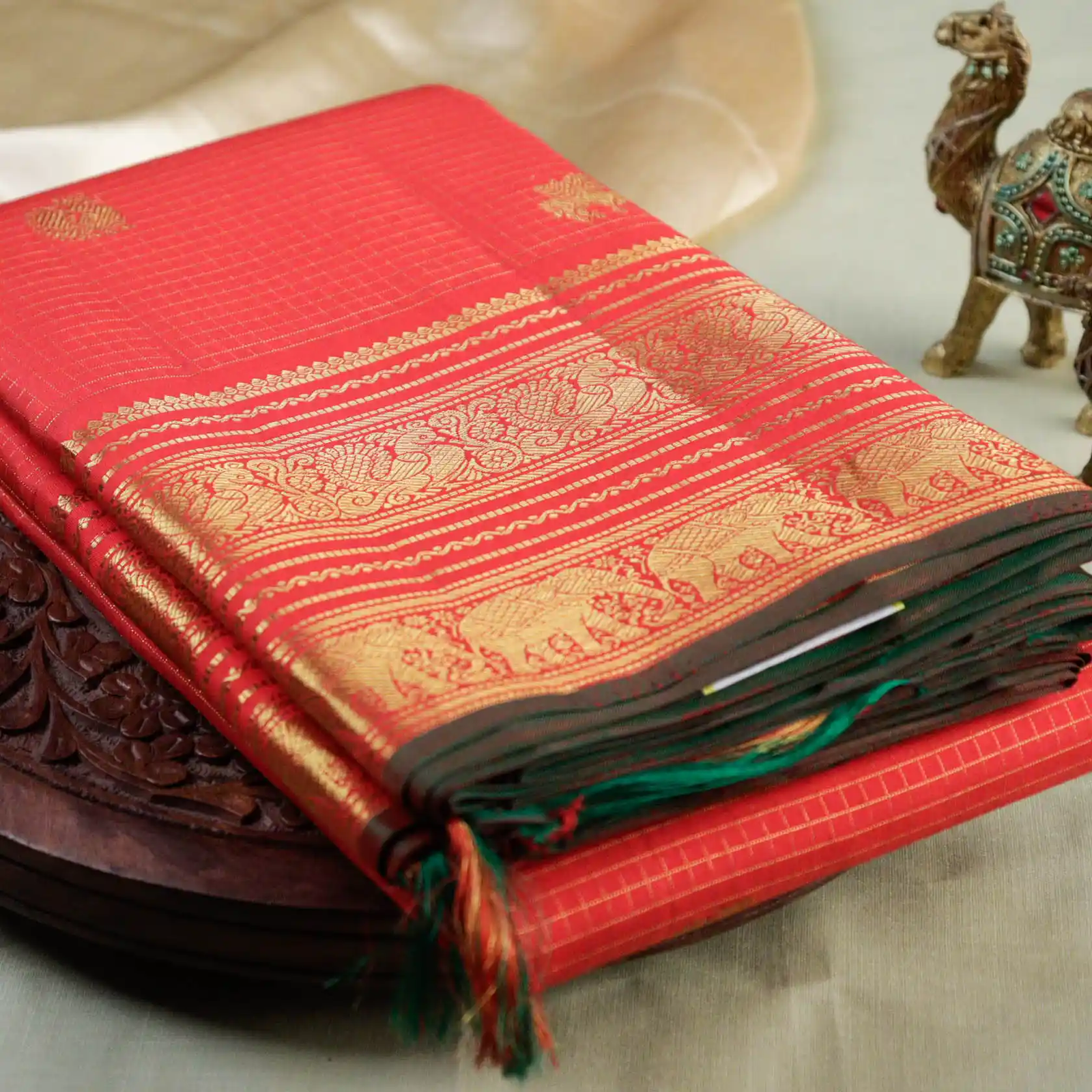 Vairaoosi Silk Red Saree