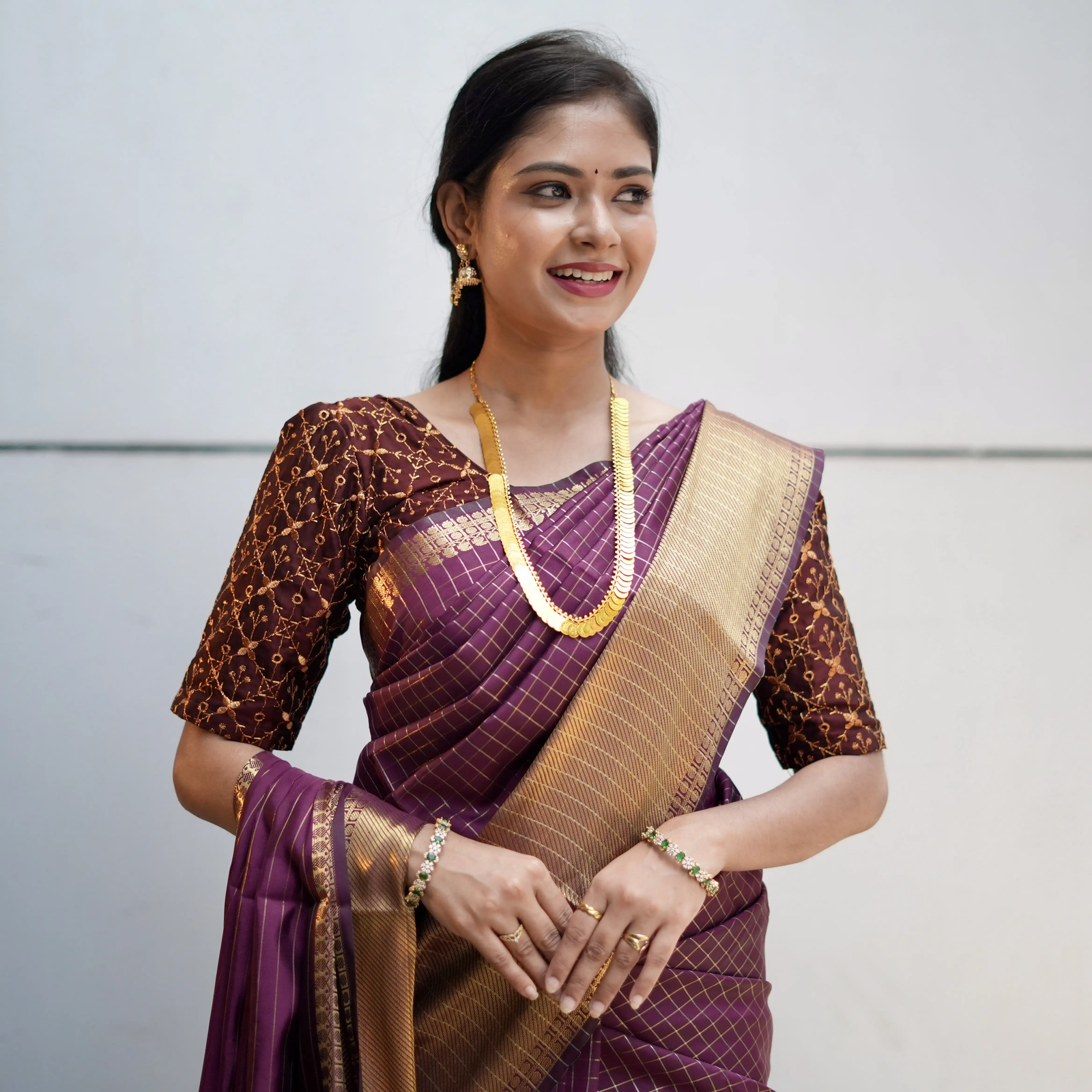 Vintage Checked Brown Saree